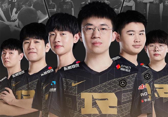 并通过低门 并通过低门